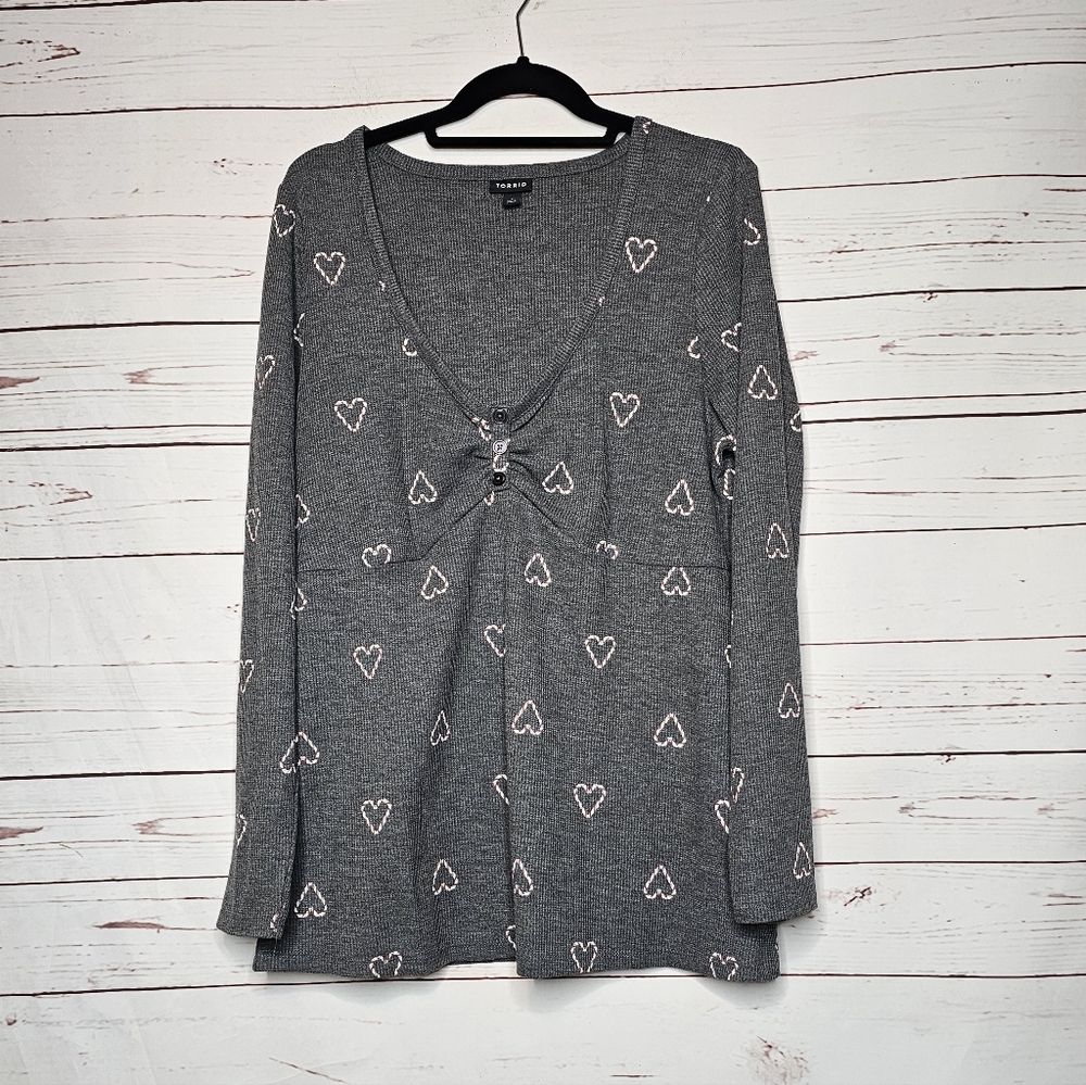 Torrid Gray Heart Patterned Sweater - image 5